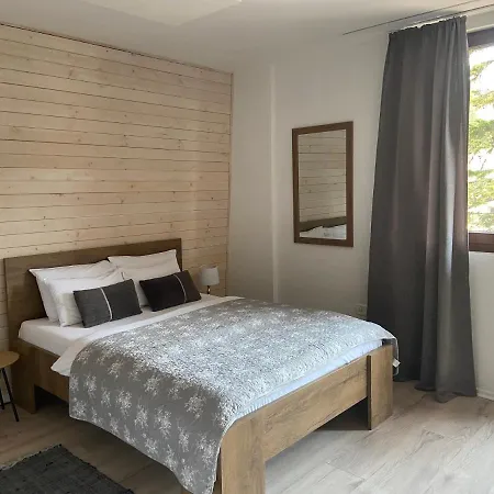 Montana Aparthotel