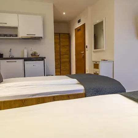Aparthotel Montana